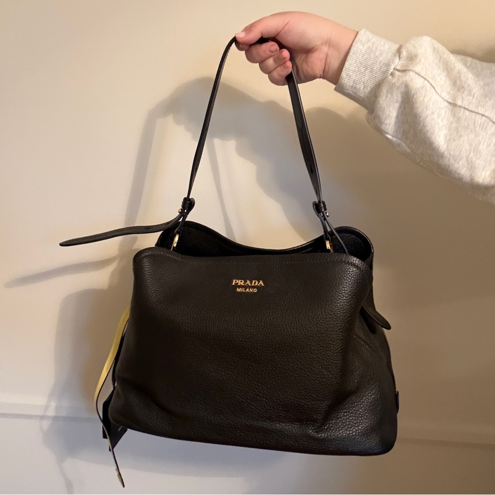 Prada Large Matinée Vitello Daino Shoulder Bag in Nero with Dustbag RARE - Picture 2 of 15